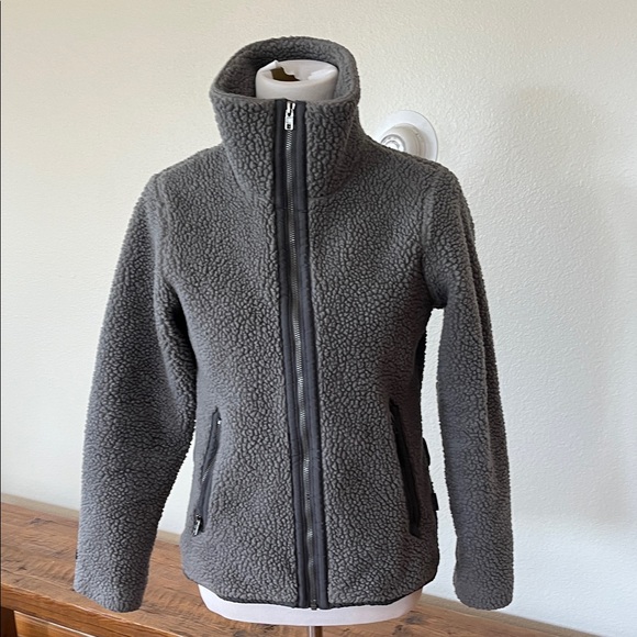 Patagonia Women's Charcoal Teddy Jacket - Picture 4 of 4